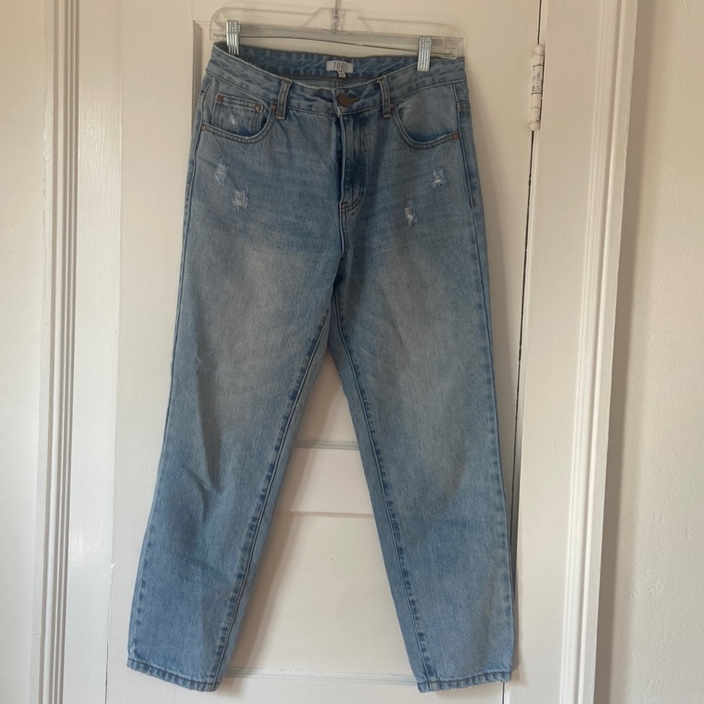 Tobi Medium Wash Distressed Boyfriend Jeans